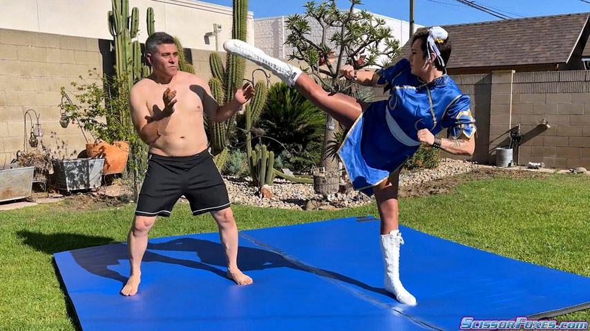 Chun Li’s Knockout Legs Preview Pic