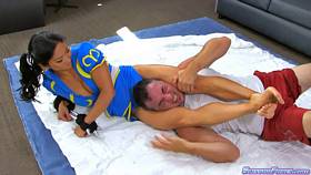 Legendary Legs of Chun-Li 2 Member Pic